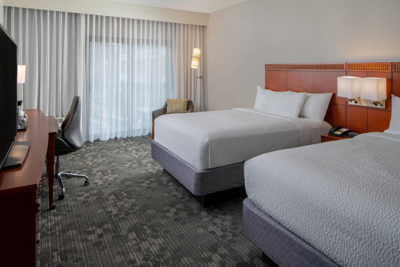 Courtyard By Marriott Nashville Airport Exterior photo