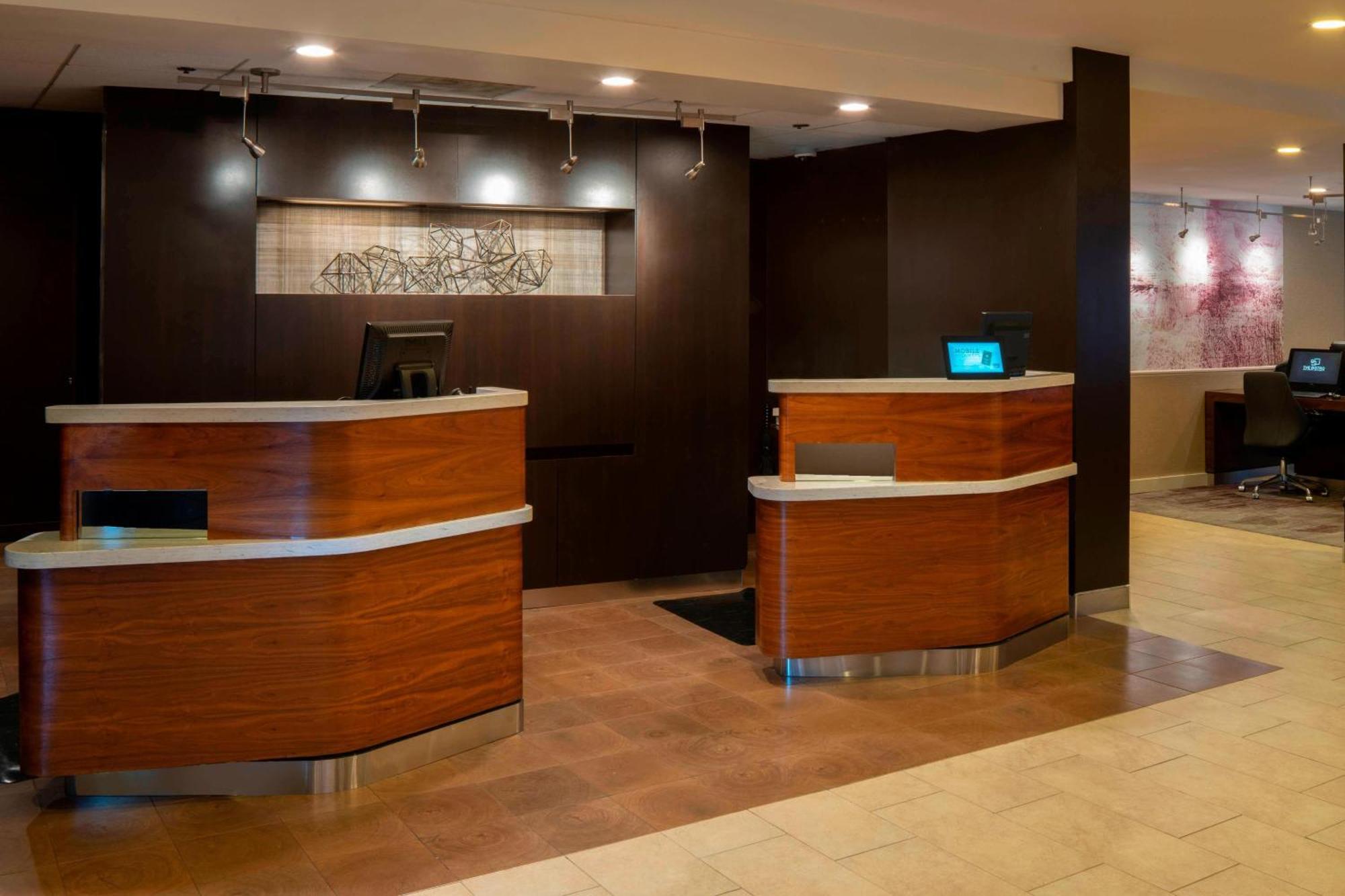 Courtyard By Marriott Nashville Airport Exterior photo