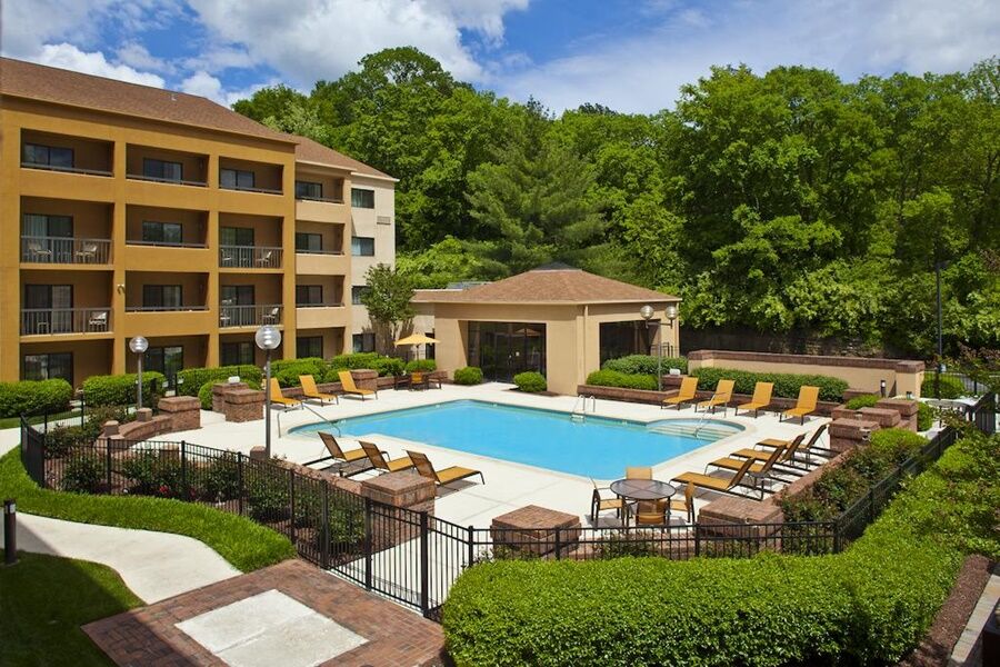 Courtyard By Marriott Nashville Airport Exterior photo